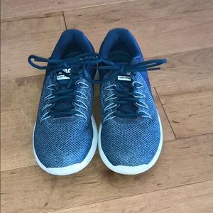 Nike Lunarlon Apparent shoes